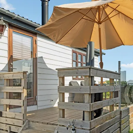 Cozy In With House Sea View Holiday home *